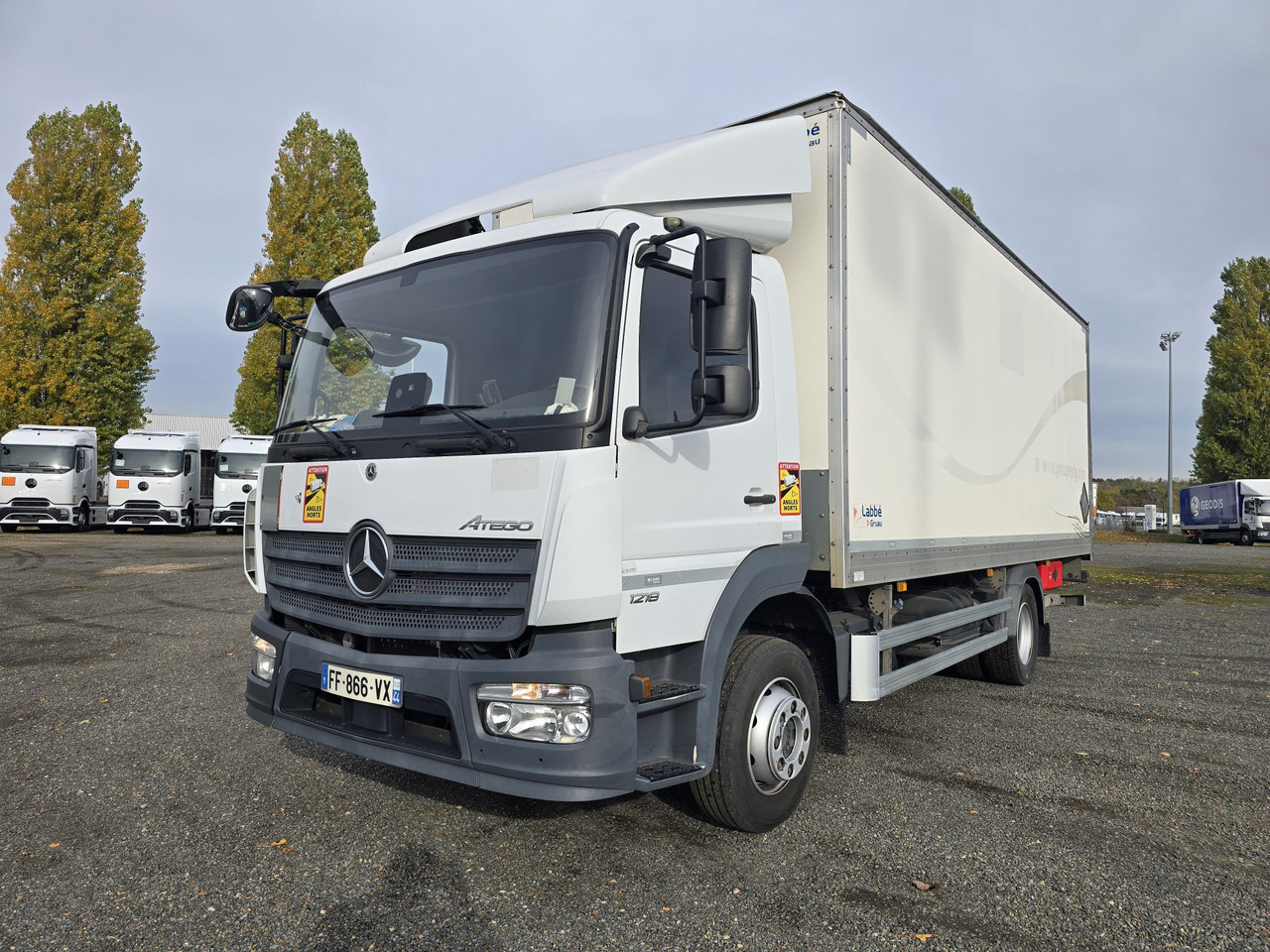 MERCEDES-BENZ Atego 1218 - Box - LIFT - SIDE DOOR - ADR - Вантажівка з закритим кузовом: фото 1 MERCEDES-BENZ Atego 1218 - Box - LIFT - SIDE DOOR - ADR - Вантажівка з закритим кузовом: фото 1