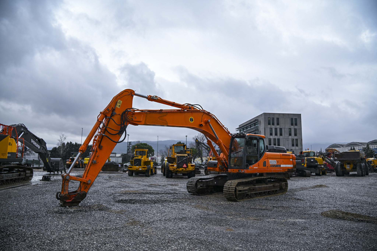 DOOSAN DX340LC - Гусеничний екскаватор: фото 1 DOOSAN DX340LC - Гусеничний екскаватор: фото 1