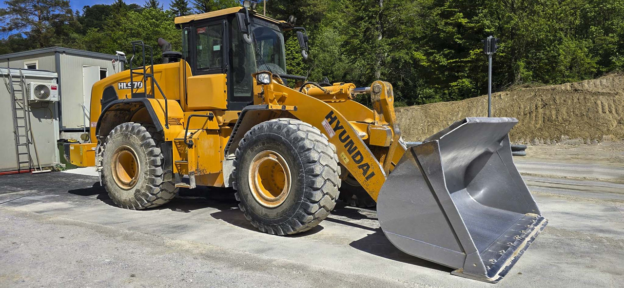 HYUNDAI HL970 - Колісний навантажувач: фото 3 HYUNDAI HL970 - Колісний навантажувач: фото 3