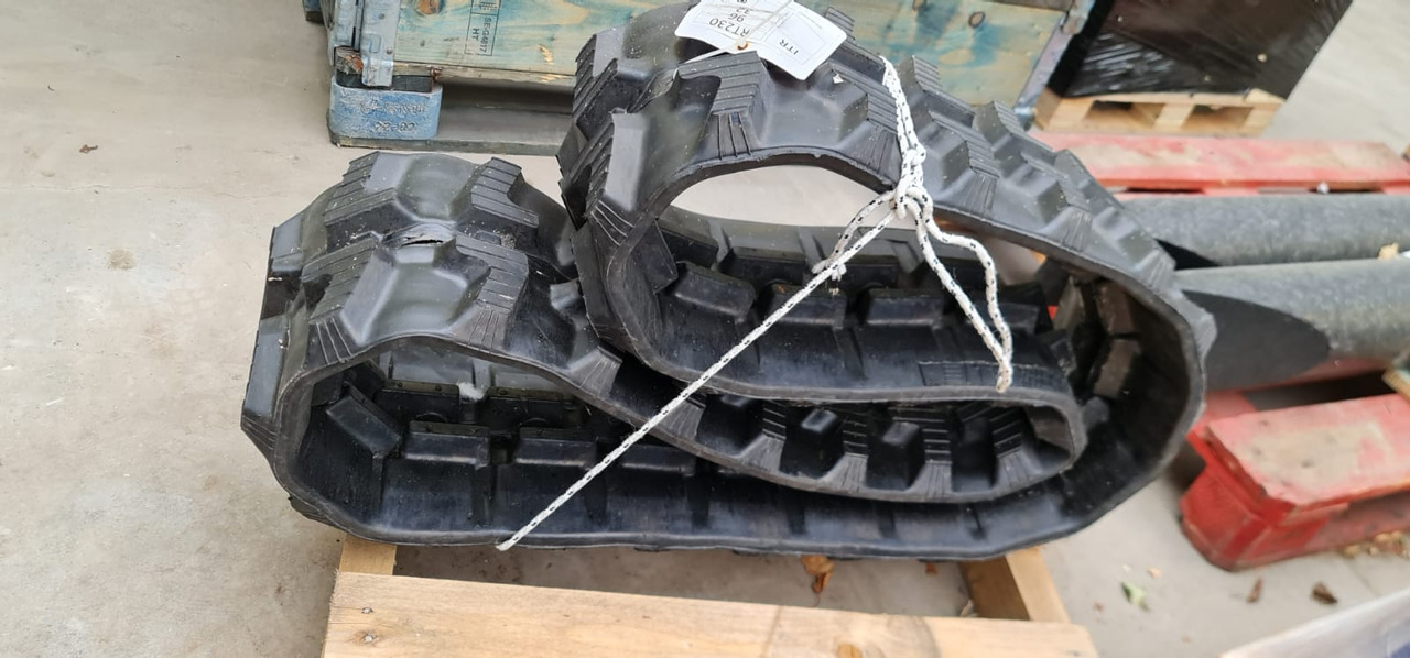 ITR 230x96x32 - Гусениці в категорії Будівельна техніка: фото 3 ITR 230x96x32 - Гусениці в категорії Будівельна техніка: фото 3