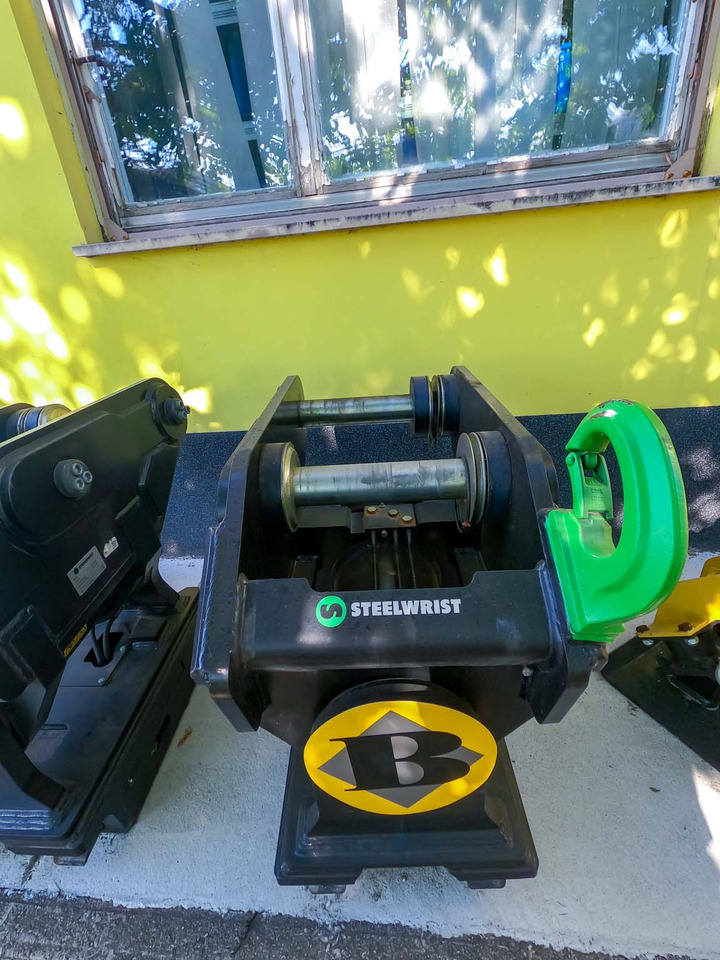 Steelwrist 240/S70 FPL tiltrotator - Тилтротатор в категорії Будівельна техніка: фото 3 Steelwrist 240/S70 FPL tiltrotator - Тилтротатор в категорії Будівельна техніка: фото 3