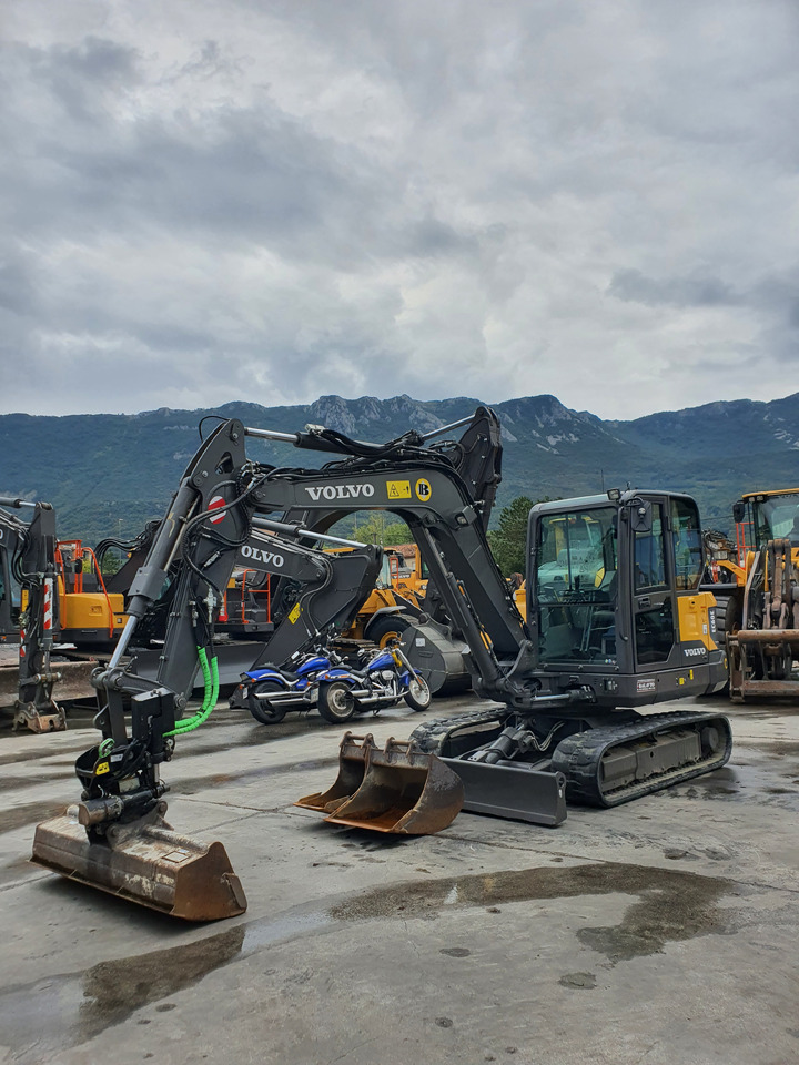 VOLVO EC60E - Міні-екскаватор: фото 3 VOLVO EC60E - Міні-екскаватор: фото 3