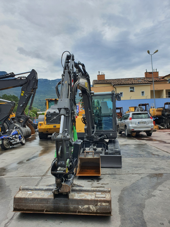 VOLVO EC60E - Міні-екскаватор: фото 4 VOLVO EC60E - Міні-екскаватор: фото 4