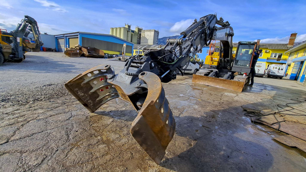 VOLVO ECR235EL - Гусеничний екскаватор: фото 2 VOLVO ECR235EL - Гусеничний екскаватор: фото 2