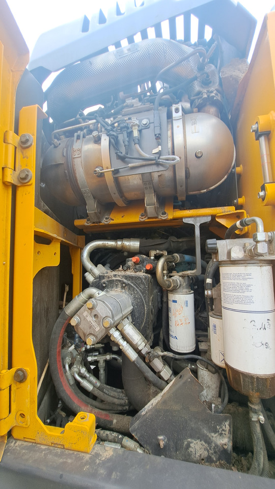 VOLVO EWR150E - Колісний екскаватор: фото 4 VOLVO EWR150E - Колісний екскаватор: фото 4