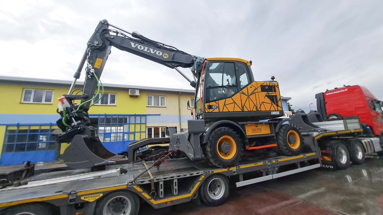 VOLVO EWR150E - Колісний екскаватор: фото 2 VOLVO EWR150E - Колісний екскаватор: фото 2