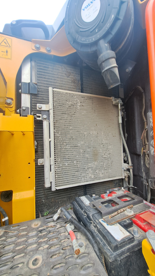 VOLVO EWR150E - Колісний екскаватор: фото 2 VOLVO EWR150E - Колісний екскаватор: фото 2