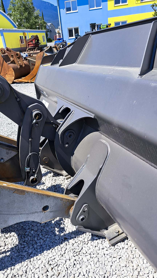 Колісний навантажувач VOLVO L120H: фото 16