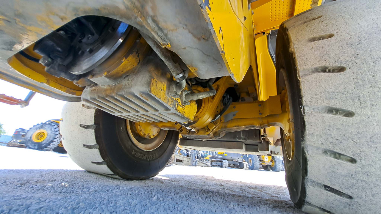 Колісний навантажувач VOLVO L120H: фото 39