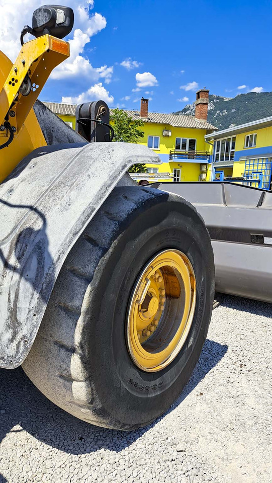 Колісний навантажувач VOLVO L120H: фото 19