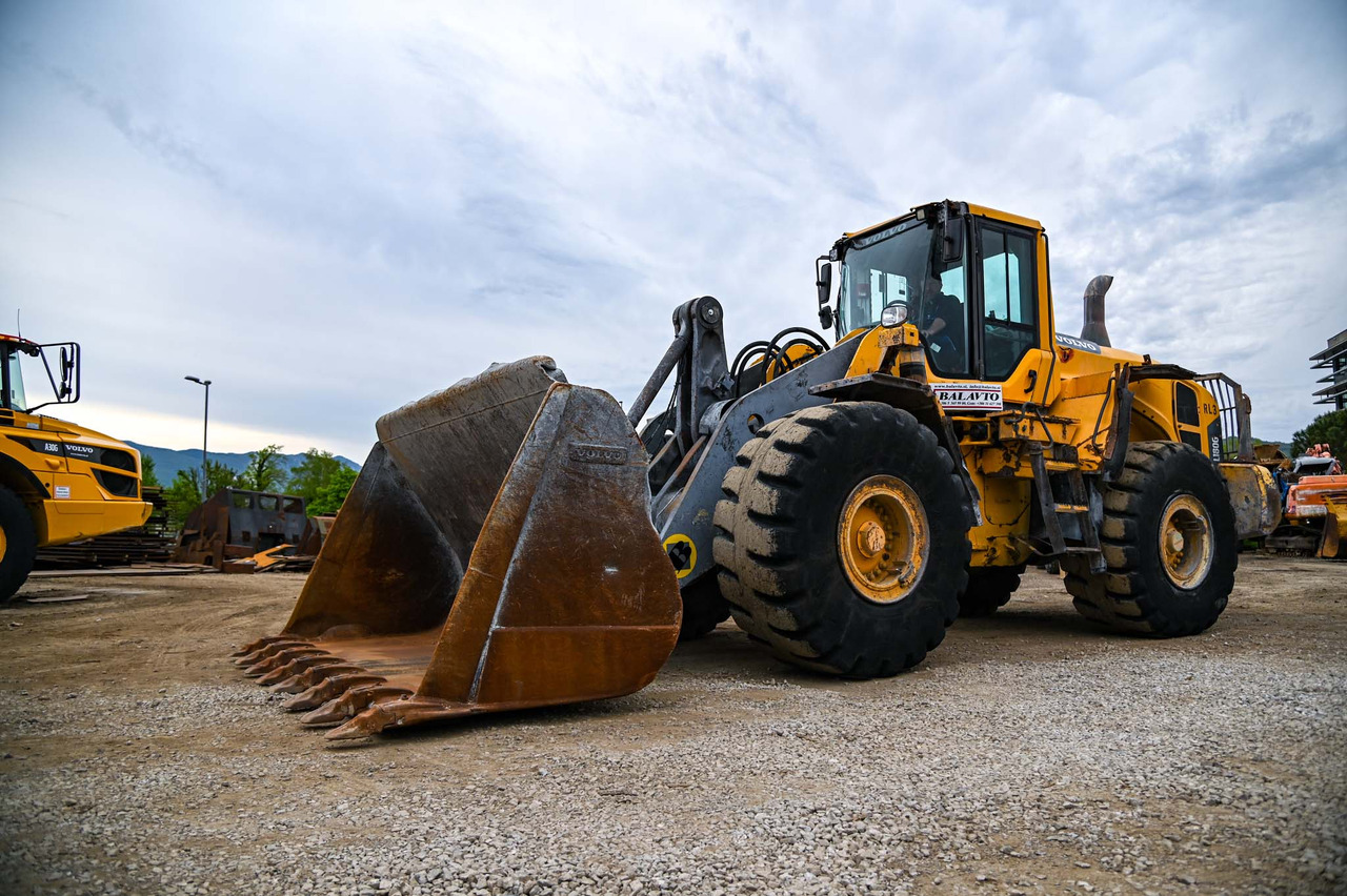 VOLVO L180G - Колісний навантажувач: фото 1 VOLVO L180G - Колісний навантажувач: фото 1