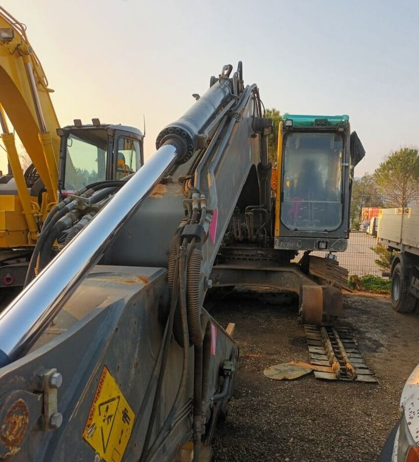 Гусеничний екскаватор Volvo EC210BNL: фото 7