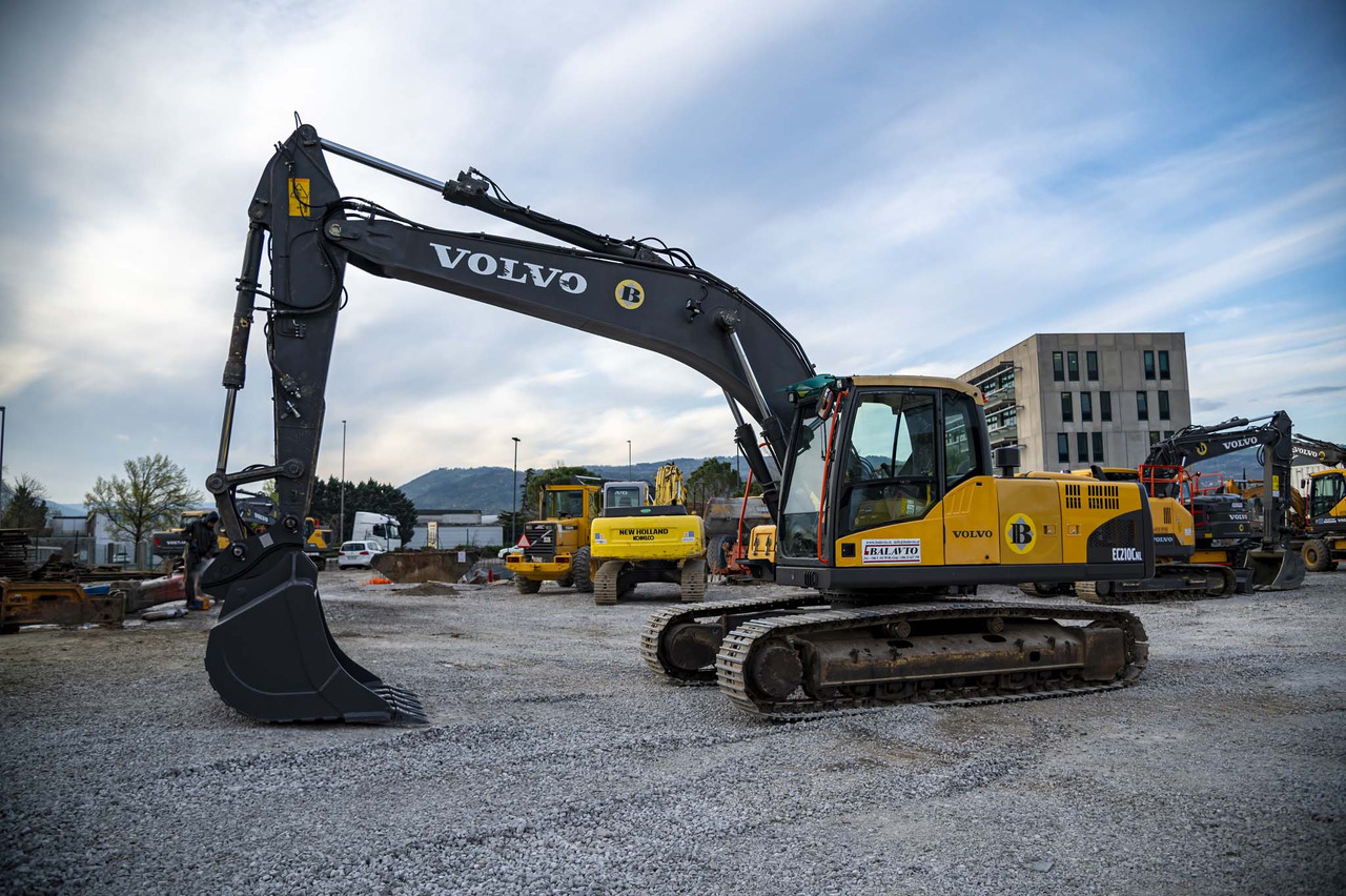Volvo EC210CNL - Гусеничний екскаватор: фото 2 Volvo EC210CNL - Гусеничний екскаватор: фото 2