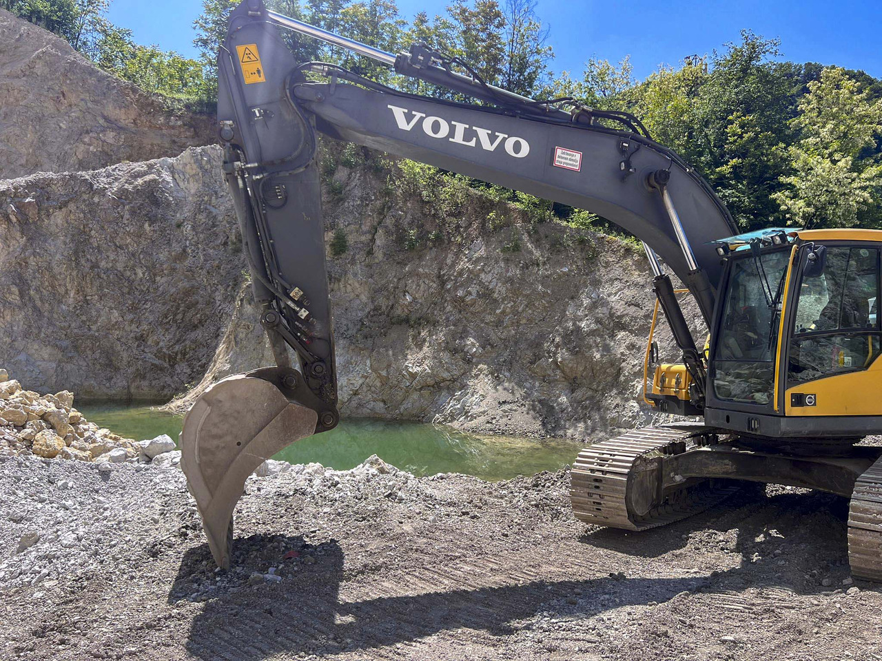 Volvo EC220D - Гусеничний екскаватор: фото 2 Volvo EC220D - Гусеничний екскаватор: фото 2