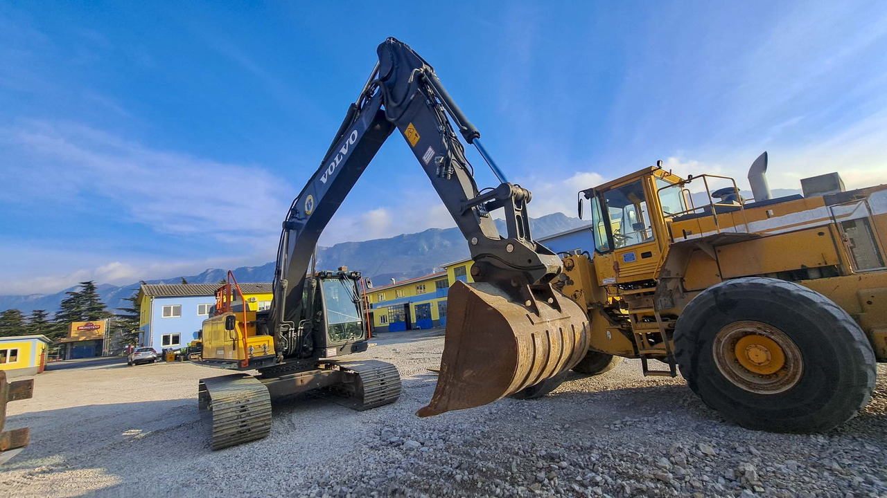 Volvo EC220EL - Гусеничний екскаватор: фото 3 Volvo EC220EL - Гусеничний екскаватор: фото 3