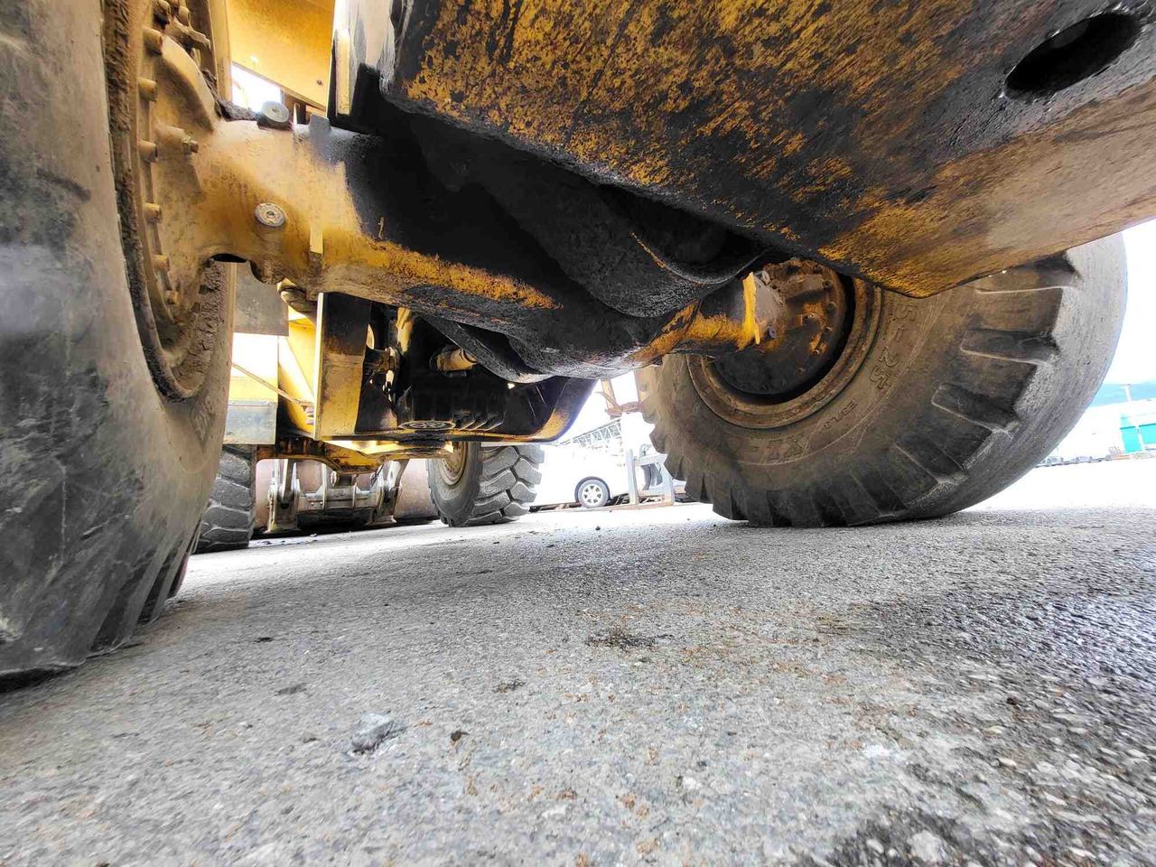 Volvo rear axle - Задня вісь в категорії Навантажувачі: фото 1 Volvo rear axle - Задня вісь в категорії Навантажувачі: фото 1