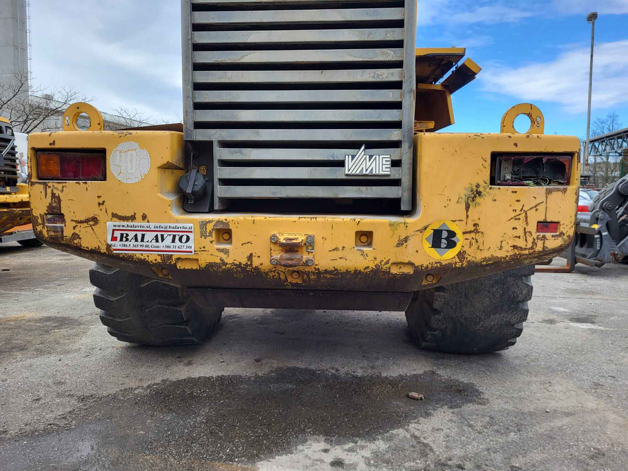 Volvo counterweight - Запчастини в категорії Навантажувачі: фото 3 Volvo counterweight - Запчастини в категорії Навантажувачі: фото 3