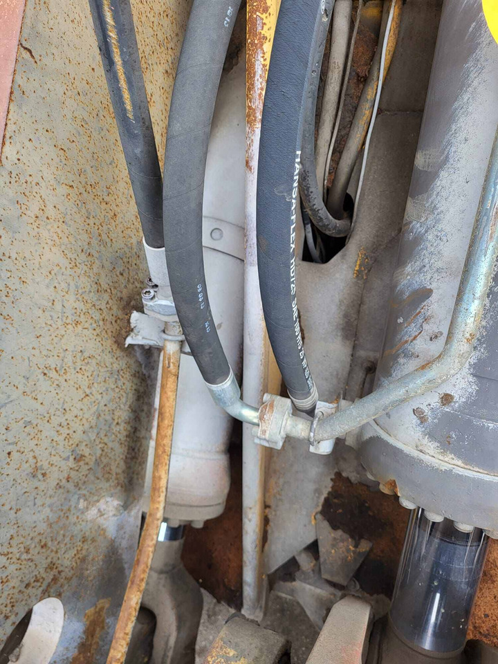 Volvo lifting cylinder - Запчастини в категорії Навантажувачі: фото 2 Volvo lifting cylinder - Запчастини в категорії Навантажувачі: фото 2