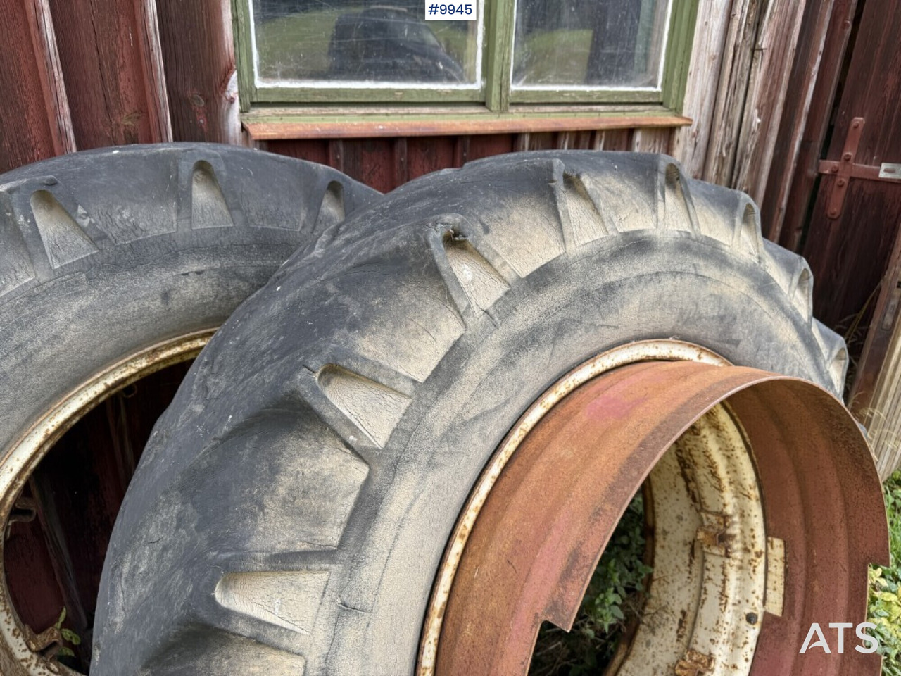 2 tractor tires with rims and rings - Колесо в категорії Трактори: фото 3 2 tractor tires with rims and rings - Колесо в категорії Трактори: фото 3