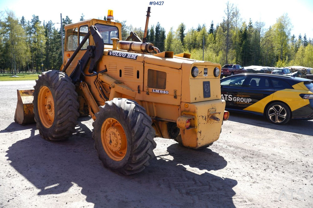 Backhoe loader Volvo BM 840 - Колісний навантажувач: фото 4 Backhoe loader Volvo BM 840 - Колісний навантажувач: фото 4