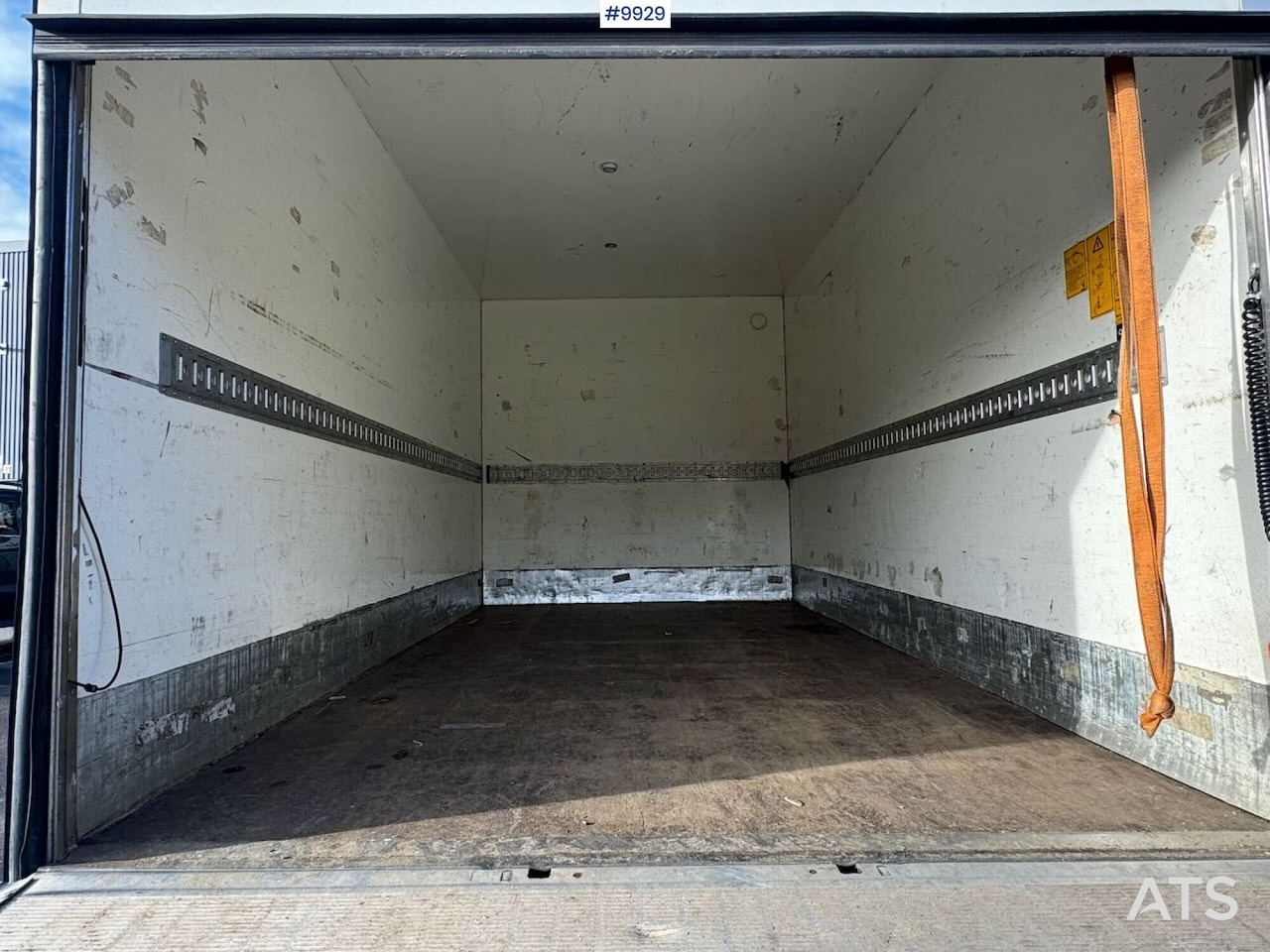 Box Truck Iveco Daily with Tail Lift - Фургон з закритим кузовом: фото 5 Box Truck Iveco Daily with Tail Lift - Фургон з закритим кузовом: фото 5