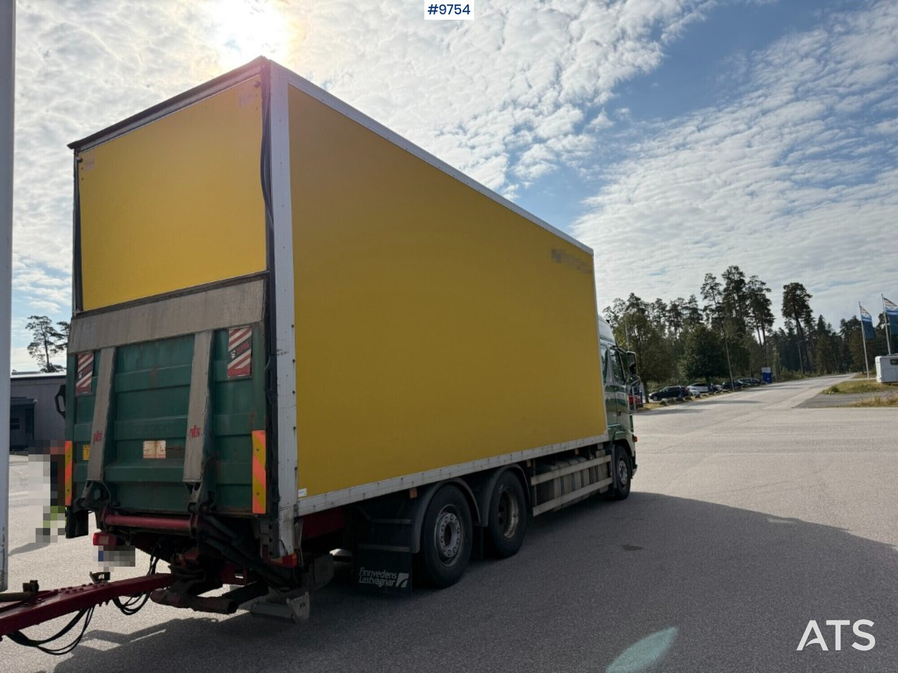 Box Truck Volvo FH 480 with 4-axle Ekeri trailer (VIDEO) - Вантажівка з закритим кузовом: фото 4 Box Truck Volvo FH 480 with 4-axle Ekeri trailer (VIDEO) - Вантажівка з закритим кузовом: фото 4
