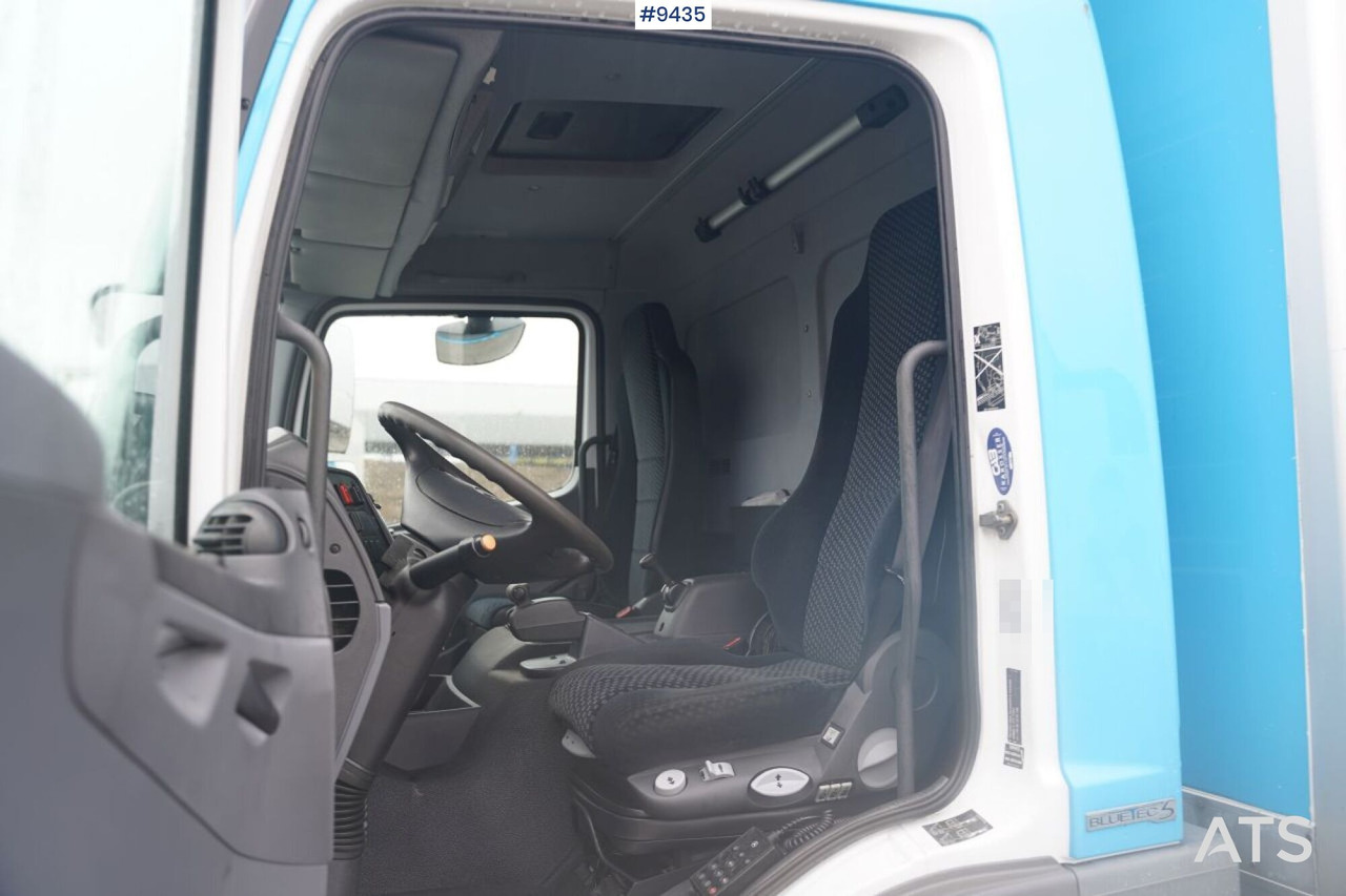 Вантажівка з закритим кузовом Box truck Mercedes Benz ATEGO (See Video): фото 6