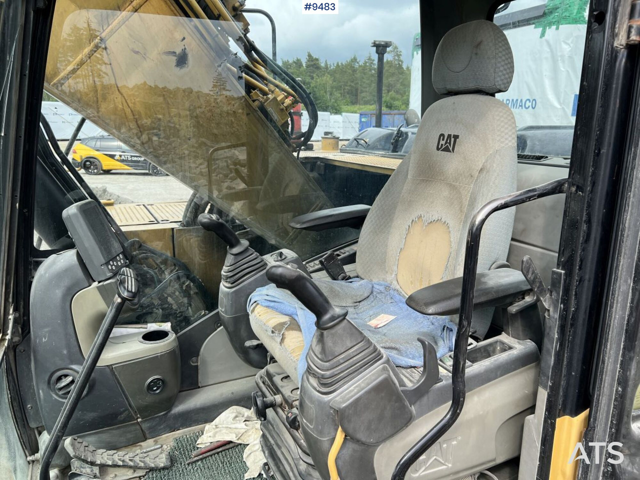 CAT 320 D with attachments (VIDEO) - Гусеничний екскаватор: фото 4 CAT 320 D with attachments (VIDEO) - Гусеничний екскаватор: фото 4