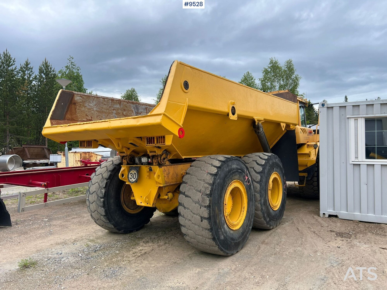 Dumper Volvo A25D 6X6 (SEE VIDEO) - Шарнірний самоскид: фото 4 Dumper Volvo A25D 6X6 (SEE VIDEO) - Шарнірний самоскид: фото 4