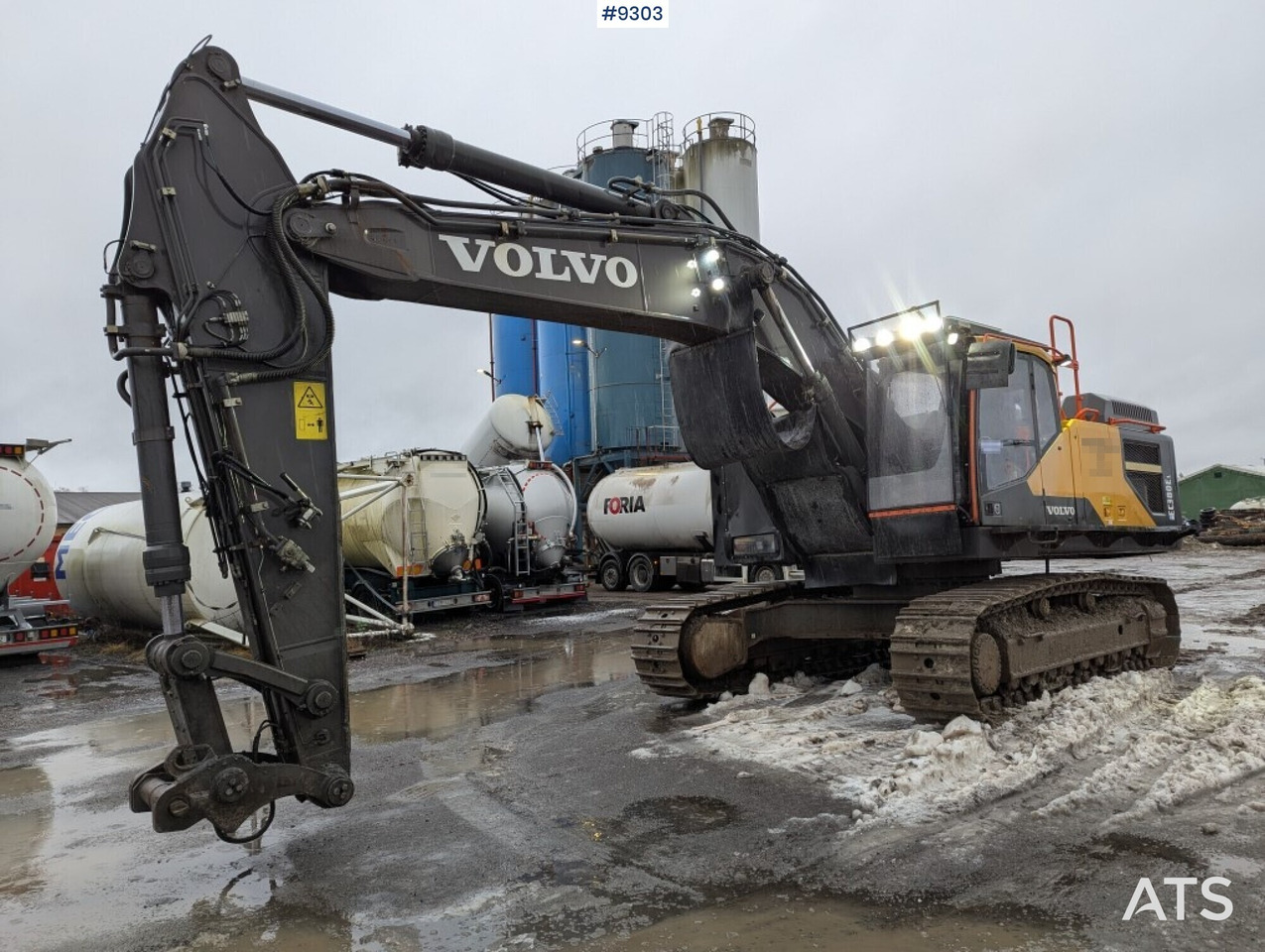 Excavator Volvo EC 380 EL (SEE VIDEO) - Гусеничний екскаватор: фото 1 Excavator Volvo EC 380 EL (SEE VIDEO) - Гусеничний екскаватор: фото 1