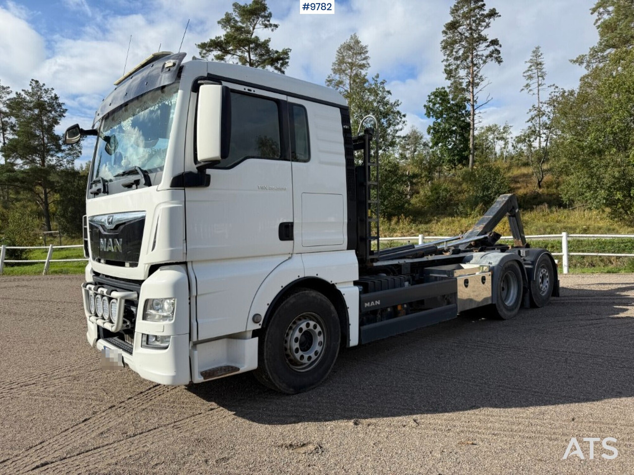 Hooklift Truck MAN TGX 26.500 6X2 - Гаковий мультиліфт вантажівка: фото 1 Hooklift Truck MAN TGX 26.500 6X2 - Гаковий мультиліфт вантажівка: фото 1