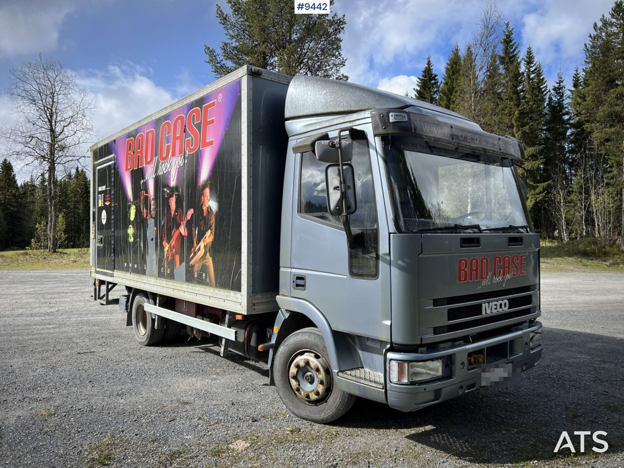 IVECO 85 E18 Box Truck with tail lift (VIDEO) - Вантажівка з закритим кузовом: фото 1 IVECO 85 E18 Box Truck with tail lift (VIDEO) - Вантажівка з закритим кузовом: фото 1