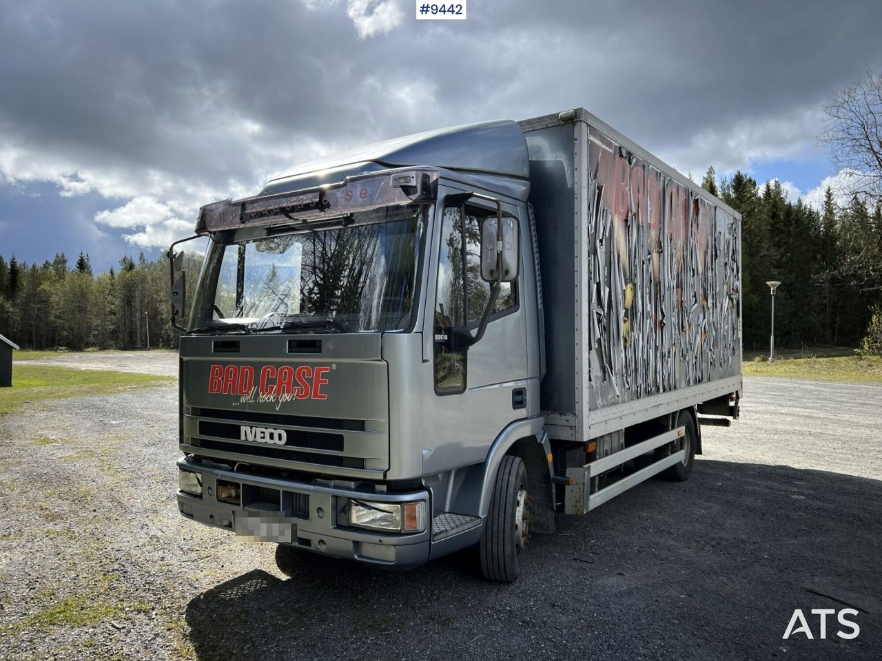 IVECO 85 E18 Box Truck with tail lift (VIDEO) - Вантажівка з закритим кузовом: фото 2 IVECO 85 E18 Box Truck with tail lift (VIDEO) - Вантажівка з закритим кузовом: фото 2