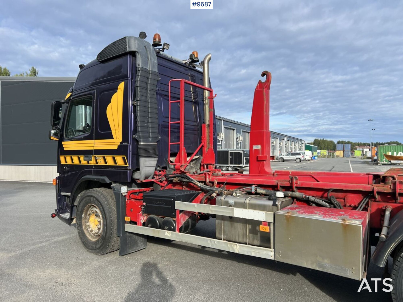 VOLVO FM-380 6*2 Truck with swap body (VIDEO) - Інша техніка: фото 4 VOLVO FM-380 6*2 Truck with swap body (VIDEO) - Інша техніка: фото 4