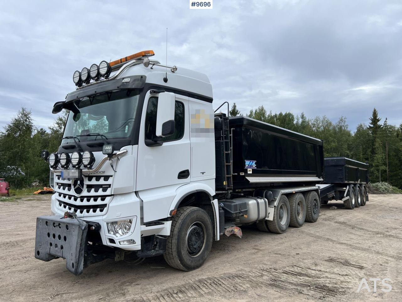 MERCEDES-BENZ AROCS Lastväxlare med 3 axlig tippvagn - Гаковий мультиліфт вантажівка, Самоскид причіп: фото 1 MERCEDES-BENZ AROCS Lastväxlare med 3 axlig tippvagn - Гаковий мультиліфт вантажівка, Самоскид причіп: фото 1