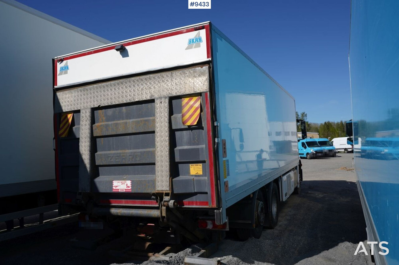 Refrigerated Box truck Mercedes Antos with tail lift (SEE VIDEO) - Рефрижератор вантажівка: фото 4 Refrigerated Box truck Mercedes Antos with tail lift (SEE VIDEO) - Рефрижератор вантажівка: фото 4