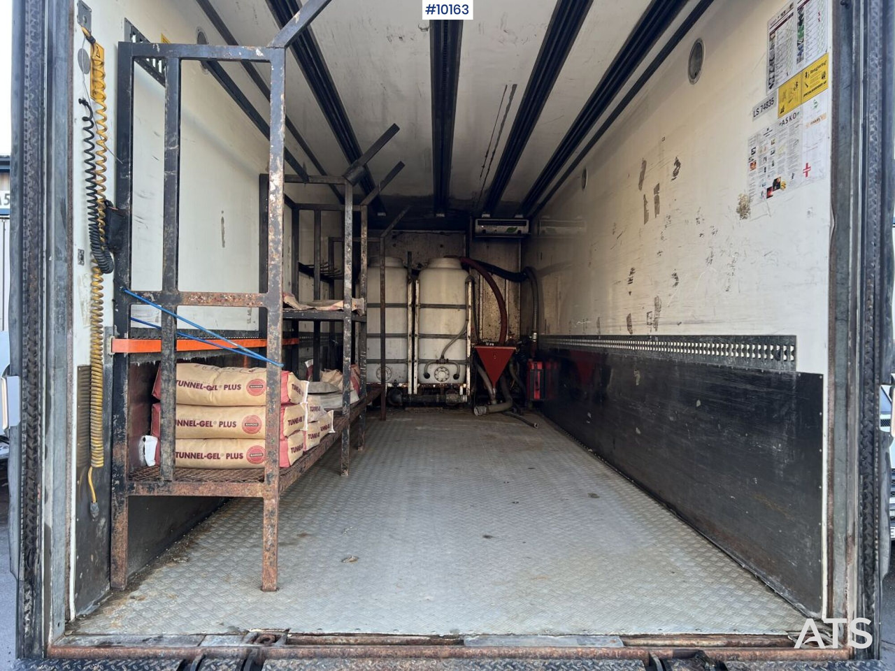 SCANIA G400 Box Truck with folding ramp - Вантажівка з закритим кузовом: фото 5 SCANIA G400 Box Truck with folding ramp - Вантажівка з закритим кузовом: фото 5