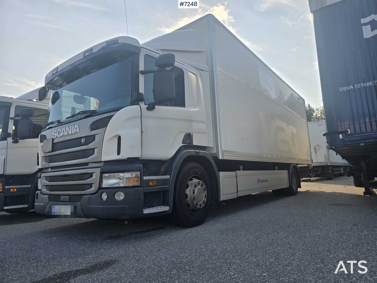 Scania P320 Box truck with tail lift - Вантажівка з закритим кузовом: фото 1 Scania P320 Box truck with tail lift - Вантажівка з закритим кузовом: фото 1