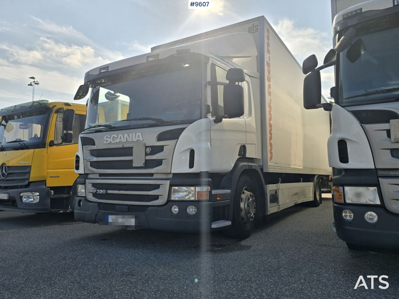 Scania P320 Skåpbil - Вантажівка з закритим кузовом: фото 1 Scania P320 Skåpbil - Вантажівка з закритим кузовом: фото 1