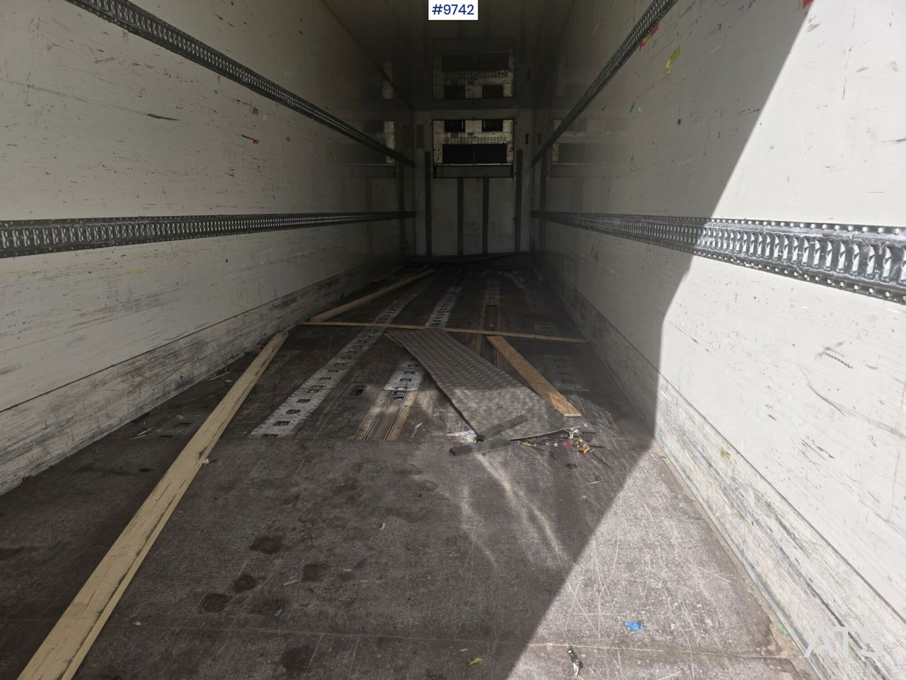 Talson-trailer BD1024 - Рефрижератор напівпричіп: фото 4 Talson-trailer BD1024 - Рефрижератор напівпричіп: фото 4