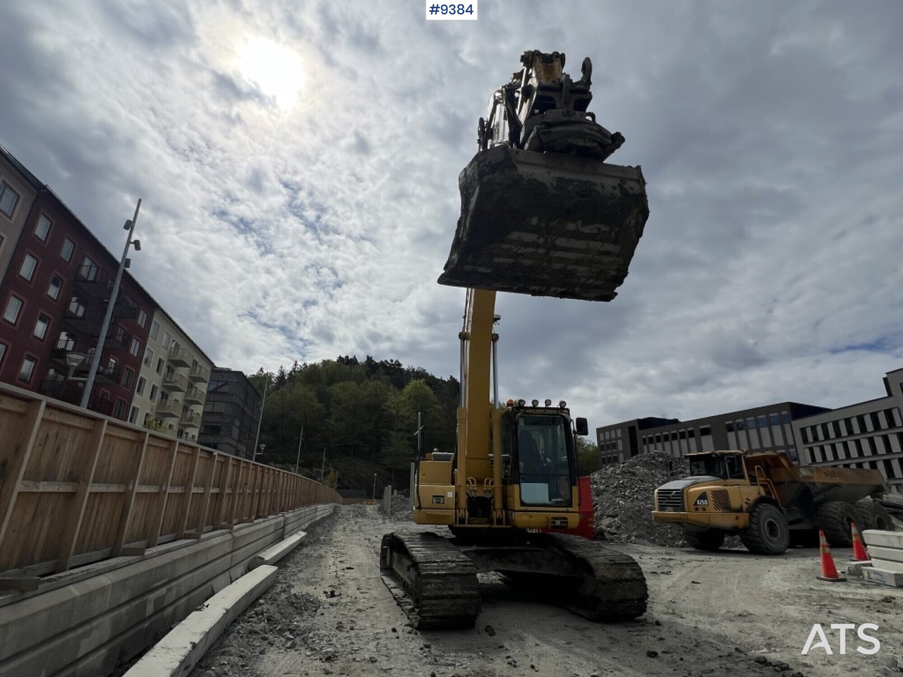 Гусеничний екскаватор Tracked excavator Komatsu PC210LC (VIDEO): фото 8 Гусеничний екскаватор Tracked excavator Komatsu PC210LC (VIDEO): фото 8