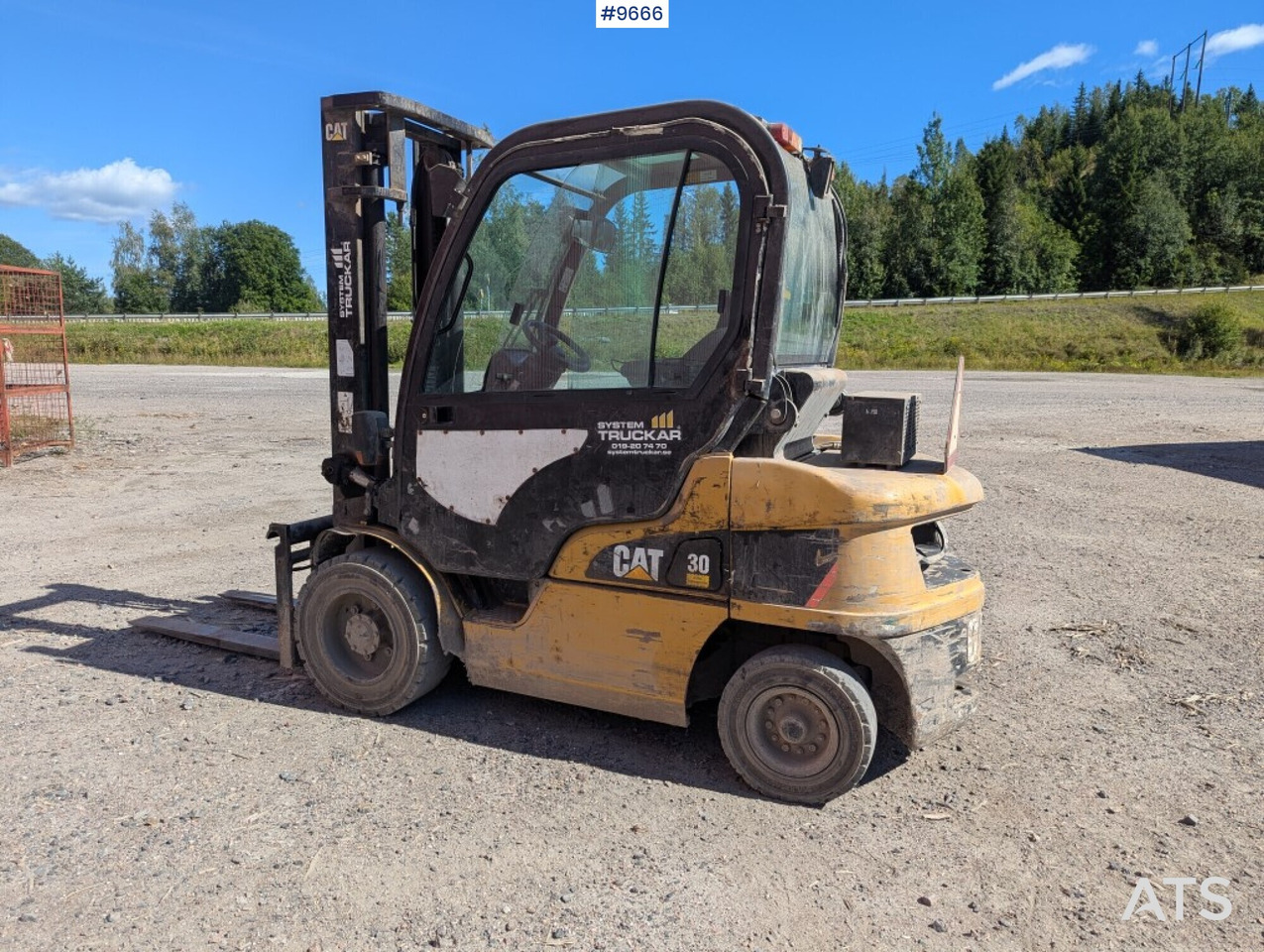 Truck CAT DP30N Defect (See Video) - Дизельний навантажувач: фото 4 Truck CAT DP30N Defect (See Video) - Дизельний навантажувач: фото 4