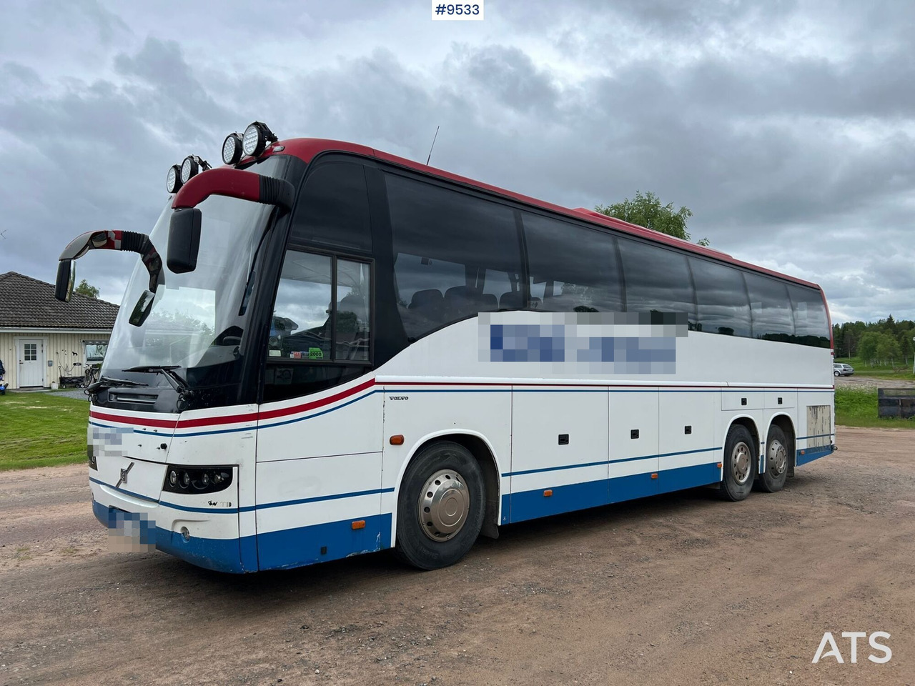 VOLVO B12B 6X2 Passenger Bus - Туристичний автобус: фото 1 VOLVO B12B 6X2 Passenger Bus - Туристичний автобус: фото 1