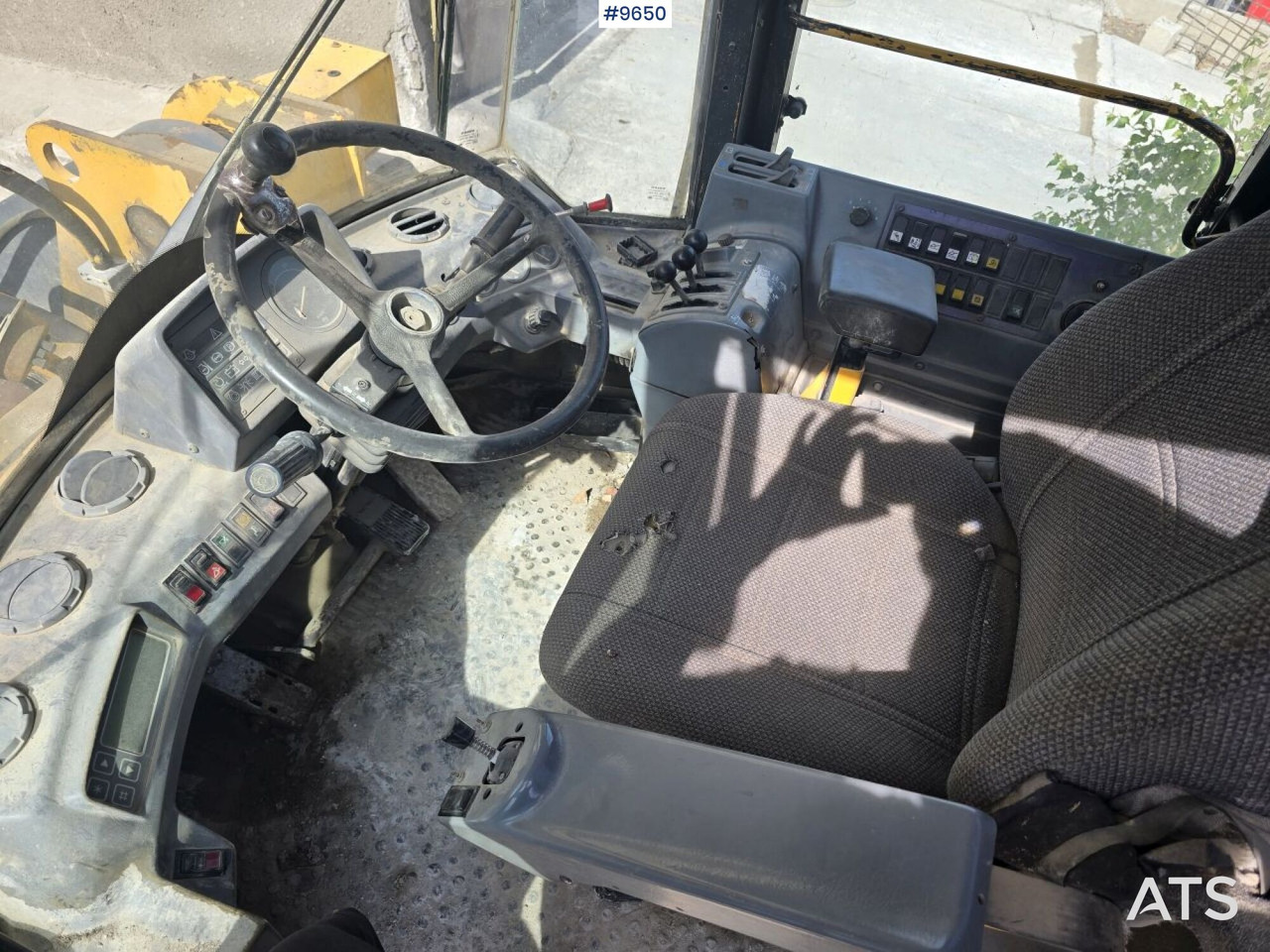 VOLVO L120 - Колісний навантажувач: фото 5 VOLVO L120 - Колісний навантажувач: фото 5
