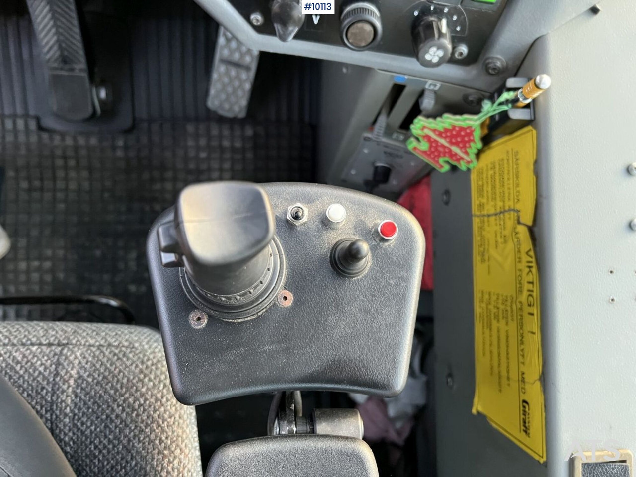 Екскаватор-навантажувач Volvo BM EL70C Line-equipped backhoe loader (VIDEO): фото 20 Екскаватор-навантажувач Volvo BM EL70C Line-equipped backhoe loader (VIDEO): фото 20