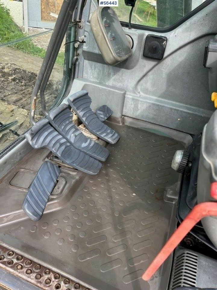 Гусеничний екскаватор Volvo EC 140 BLC Excavator New swing bearing: фото 18