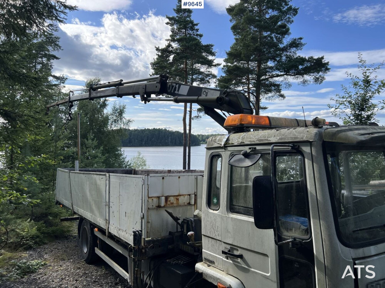 Volvo FL 614 4X2 Crane truck Repair object (VIDEO) - Бортова вантажівка/ Платформа, Вантажівка з маніпулятором: фото 2 Volvo FL 614 4X2 Crane truck Repair object (VIDEO) - Бортова вантажівка/ Платформа, Вантажівка з маніпулятором: фото 2