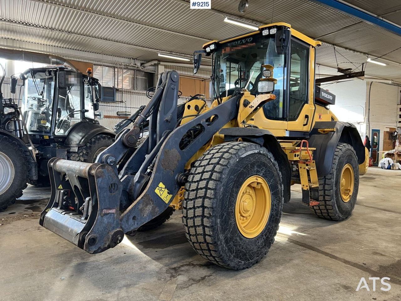 Volvo L 90 H Wheel loader (VIDEO) - Колісний навантажувач: фото 3 Volvo L 90 H Wheel loader (VIDEO) - Колісний навантажувач: фото 3