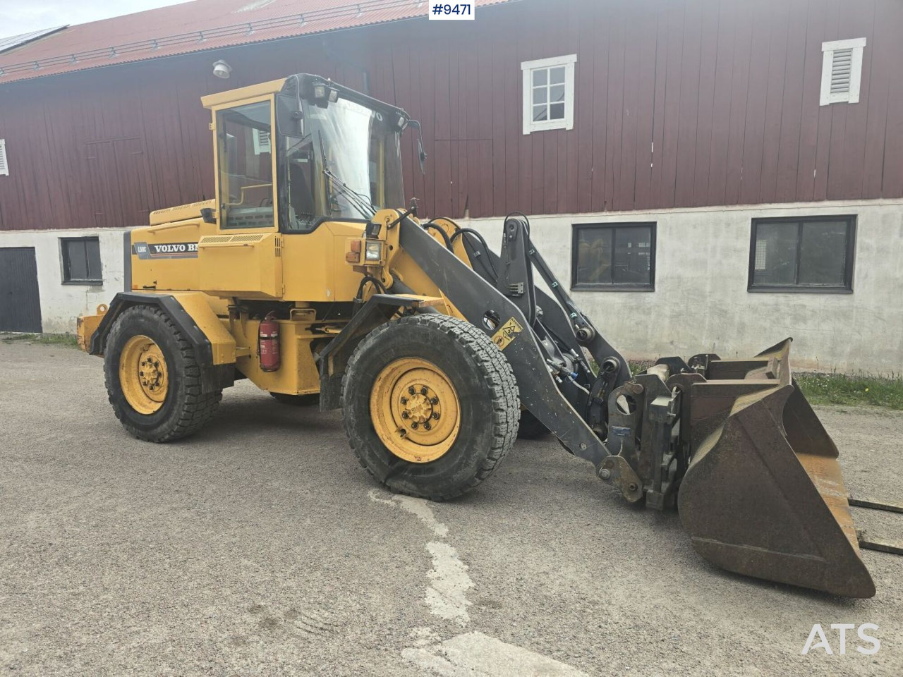 Volvo L50B with bucket and forks (SEE VIDEO) - Колісний навантажувач: фото 2 Volvo L50B with bucket and forks (SEE VIDEO) - Колісний навантажувач: фото 2