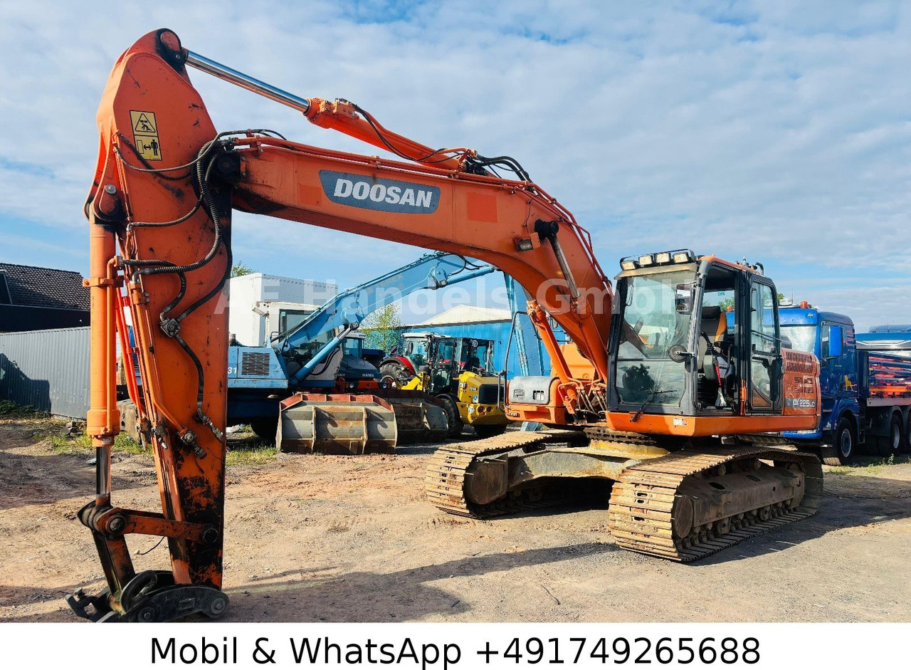 Doosan DX 225LC-3 *Monoausleger/Klima/Kamera - Гусеничний екскаватор: фото 2 Doosan DX 225LC-3 *Monoausleger/Klima/Kamera - Гусеничний екскаватор: фото 2